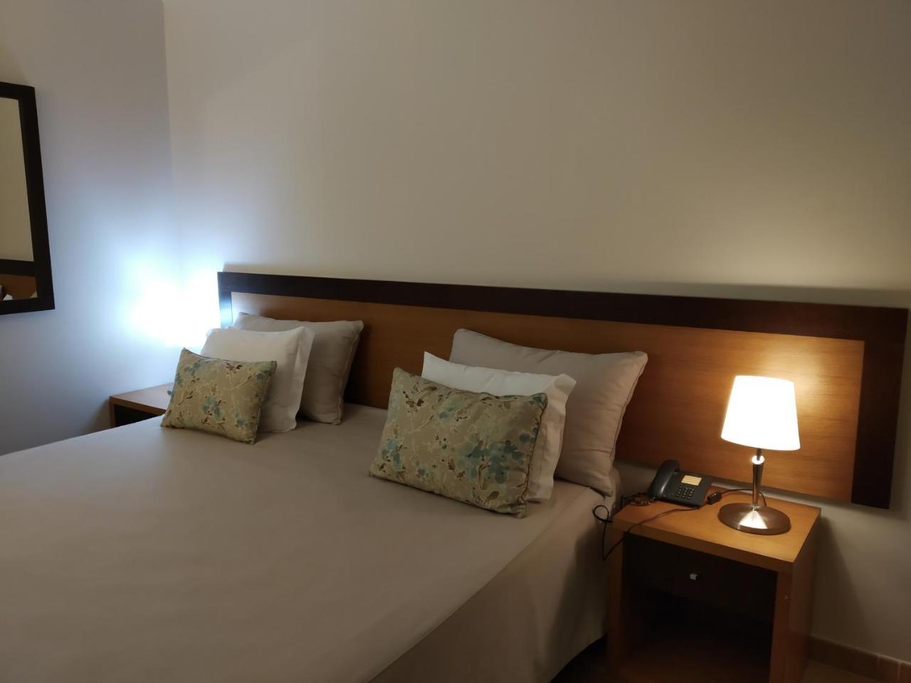 Malaika Hotel Bissau Bagian luar foto