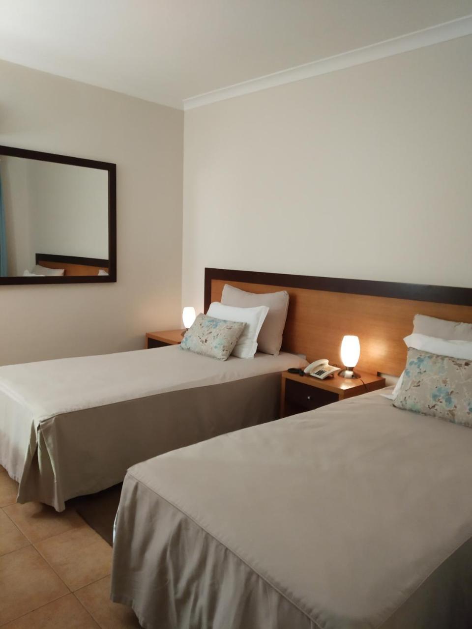 Malaika Hotel Bissau Bagian luar foto